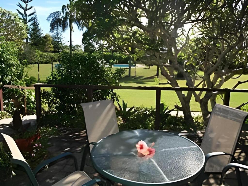 Fletcher Christian Holiday Hotel Бернт Пайн Екстериор снимка