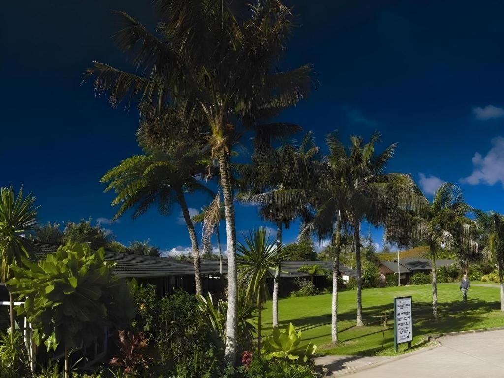 Fletcher Christian Holiday Hotel Бернт Пайн Екстериор снимка