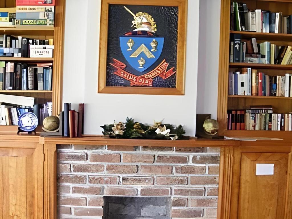 Fletcher Christian Holiday Hotel Бернт Пайн Екстериор снимка